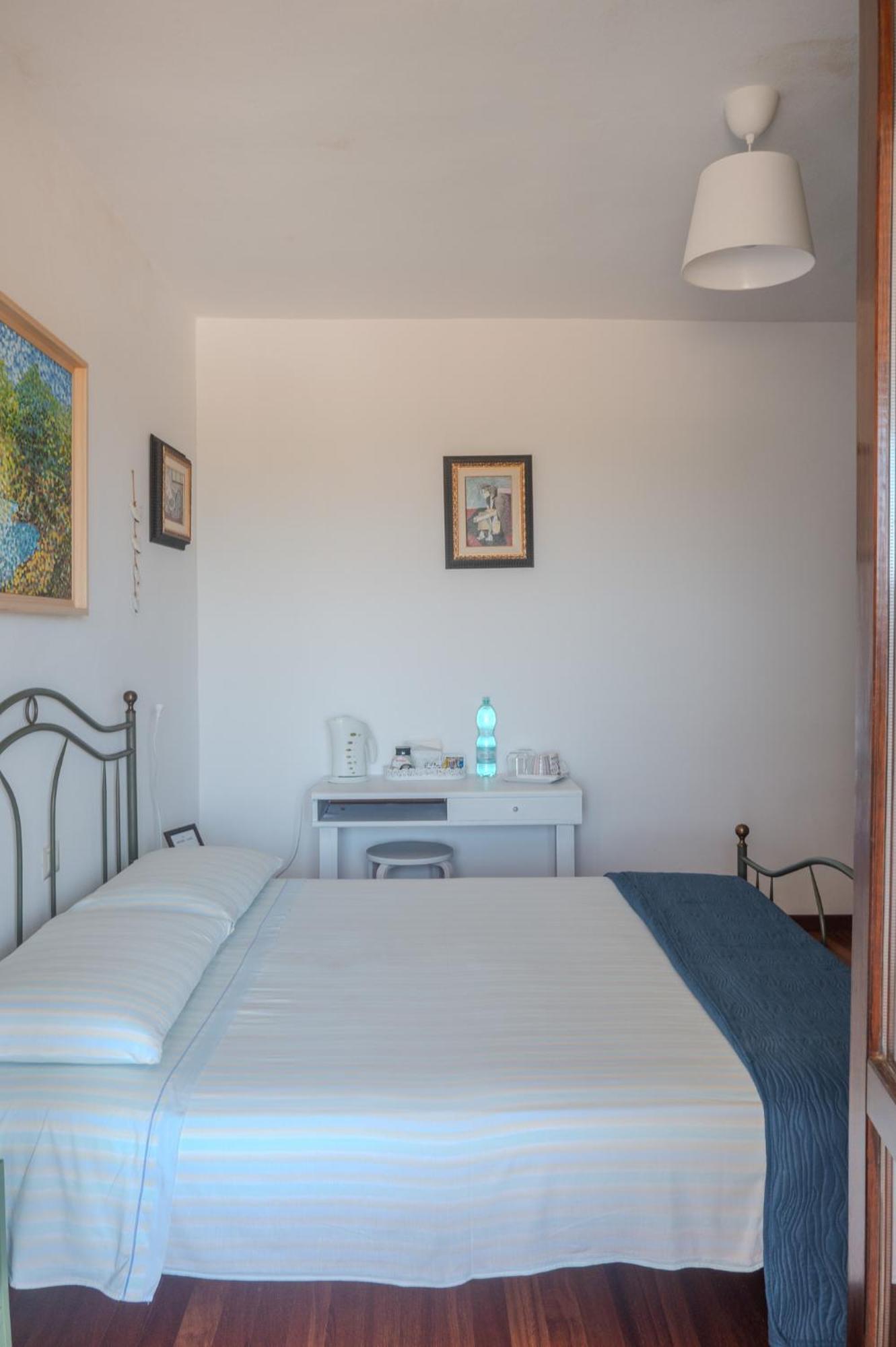 Alba B&B Portoscuso Eksteriør bilde