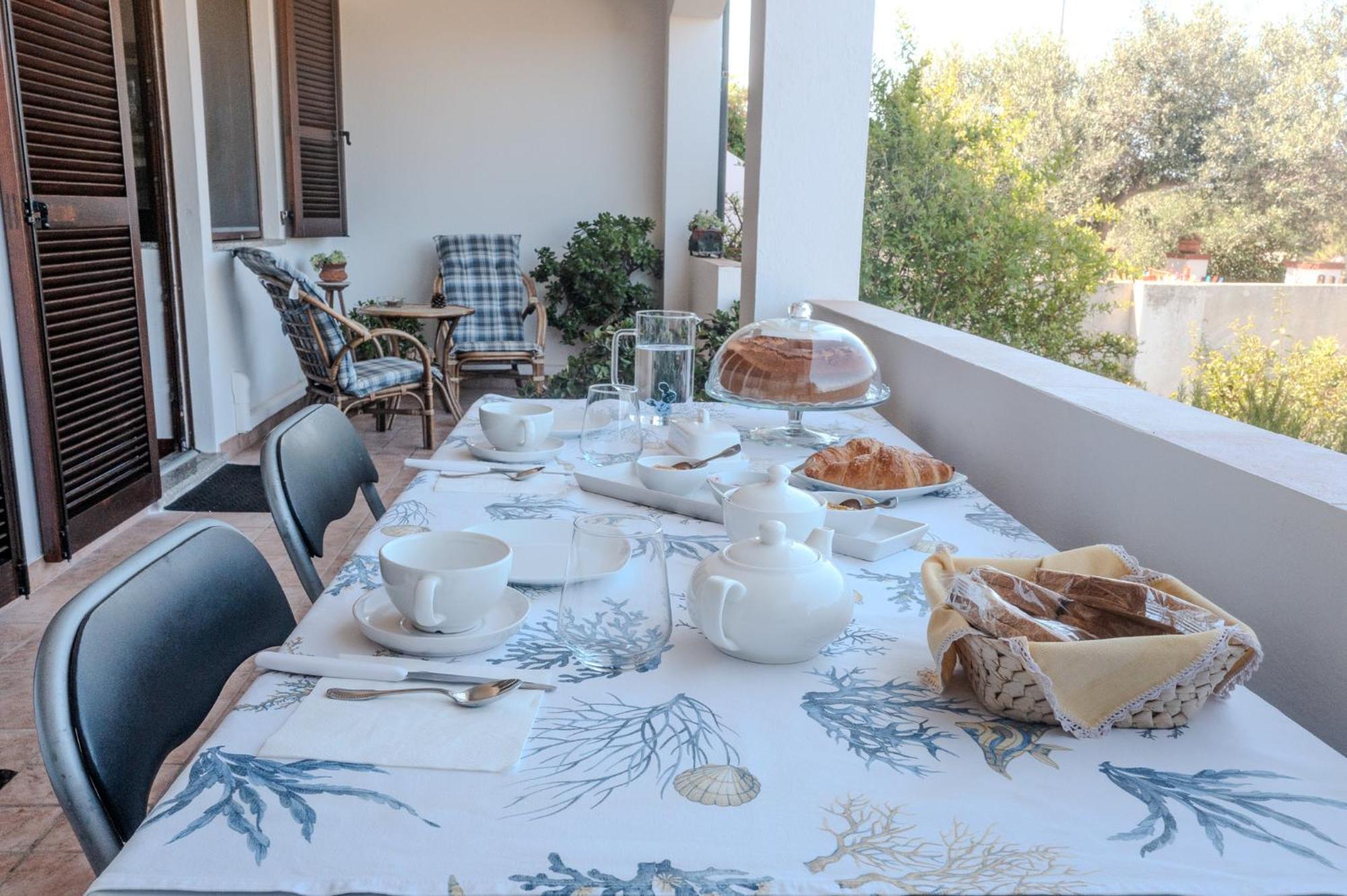 Alba B&B Portoscuso Eksteriør bilde